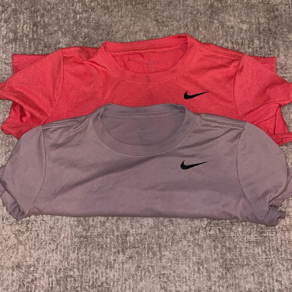 Nike tee lot